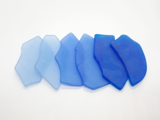 Blue Sea Glass Place Cards - Set of 20 - Irregular Shaped Pieces