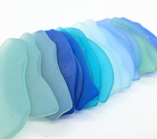 Blue & Green Sea Glass Place Cards - Set of 20 - Irregular Shaped Pieces
