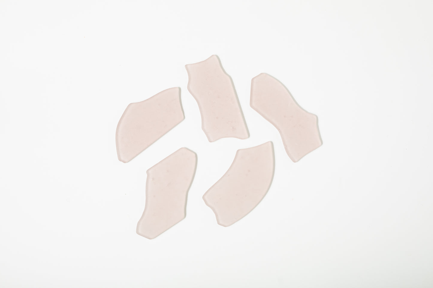 Dusty rose sea glass place cards - Set of 20 tumbled glass pieces