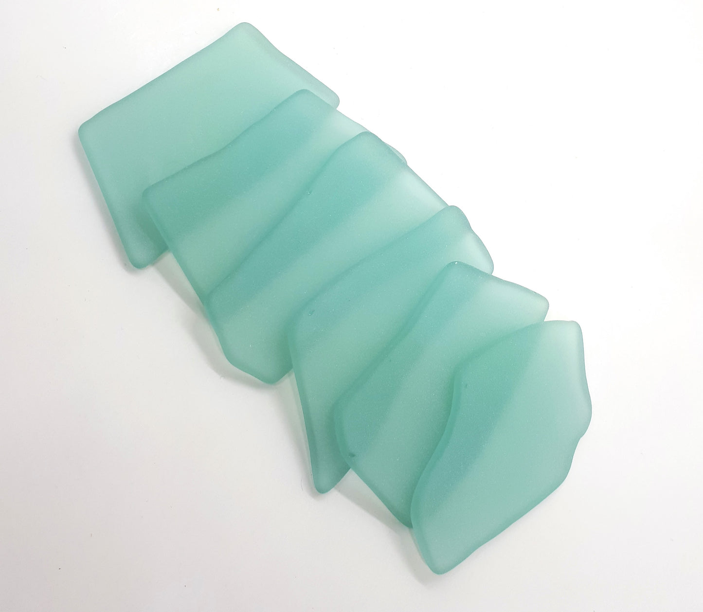 Sea green & teal sea glass place cards - Set of 20 - Irregular shaped pieces
