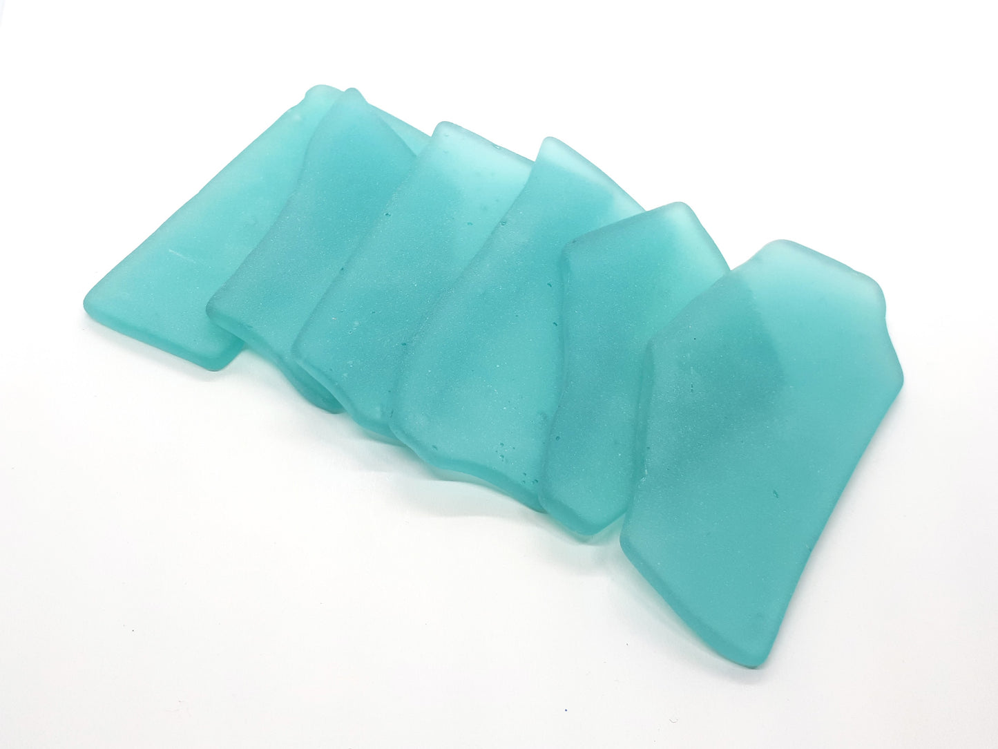 Teal sea glass place cards - Set of 20 - Irregular shapes
