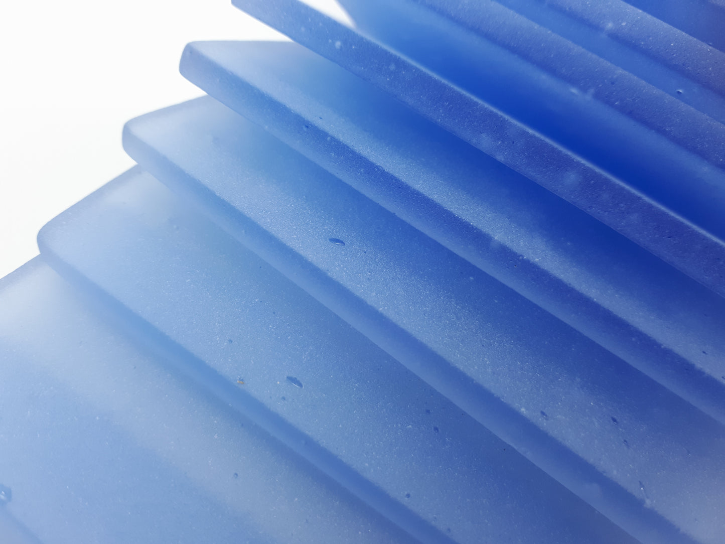 Sky blue sea glass place cards - Set of 20 rectangular tiles